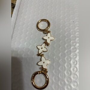 Gold and white Flower-Link Keychain 6” strap extender